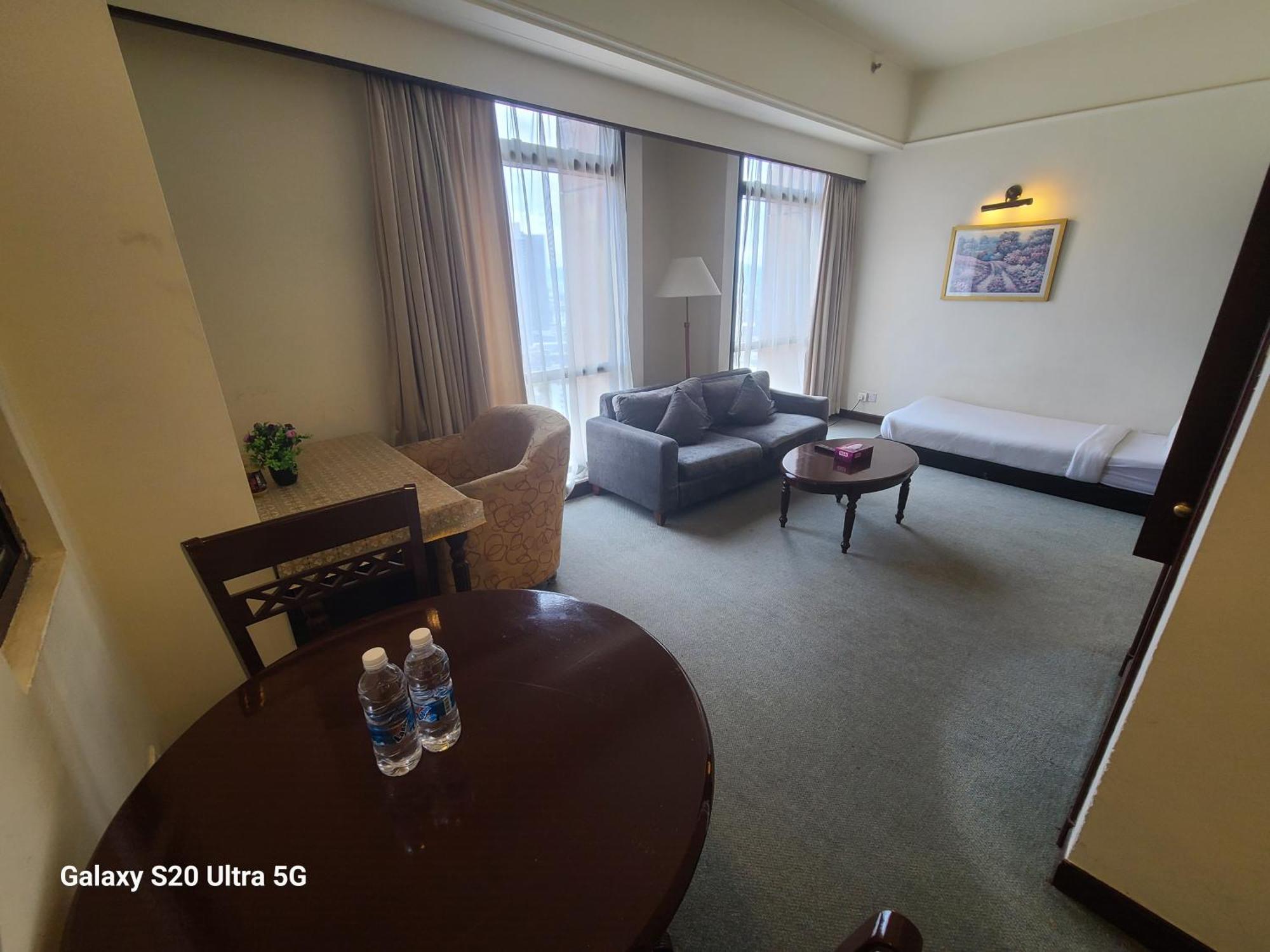 Kl Time Square Hotal Sarvice Suite Kuala Lumpur Exterior foto